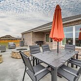 14 Mi to Tulsa: Home w/ Patio in Broken Arrow