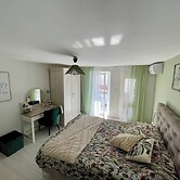 Holiday House Baska Hill