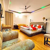 Hotel Moon Nainital Near Mall Road Lake