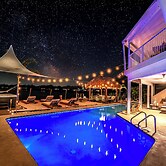 Palm Beach Paradise | Villa w/ Beach, Pool, Cinema & Tiki