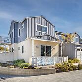 Large 4 Bedroom Close To Beach