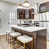 3 Mi to Downtown: Pet-friendly Indianapolis Home