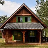 Comfortable Holiday Homes Right on the Lake