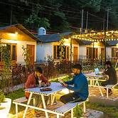 The Hosteller Kasol, Riverside