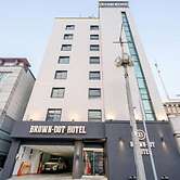 Brown Dot Hotel NamGumi