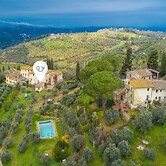 Relaxing Tuscan Countryside Near Florence