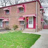 2 Mi to Lake Erie: Home w/ Yard in Euclid!