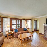 Home 2 Mi to Lakewood Park & Solstice Steps!