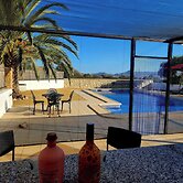 Casitas-7guests-pool-patio-bbq-parking-fireplace