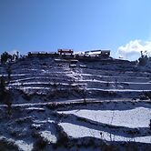 Kastura Cottages - Kanatal