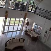 Chateau Mbeka'a Paris