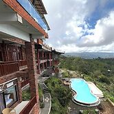 Caldera Hotel & Restaurant