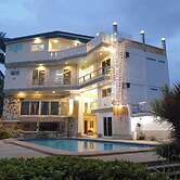 Elicon Suites