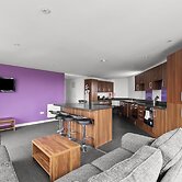 8 Bed Apartment @ Derriford Stays by Pureserviced