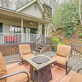 Mtn-view Home w/ Deck, Fire Pit & BBQ in Almond