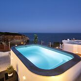 Apartment Overlooking Benagil Beach With Pool