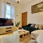 Portsmouth Maisonete Pool Tennis Table