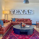 4 Mi to Davis Mountains State Park: Family Retreat