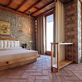 Kshira Oasis Qeparo - Boutique Beachfront Suites & Restaurant