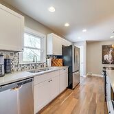 4 Mi to Churchill Downs: Updated Retreat w/ Deck!