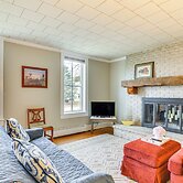 3 Blocks to Lake Ontario: Getaway in Cape Vincent!