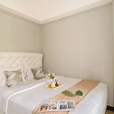 Cozy 1BR without Living Room at Royal Heights Apartment