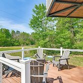 2 Mi to Msu: Tiny Home w/ Furnished Deck!