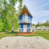 2 Mi to Msu: Tiny Home w/ Furnished Deck!