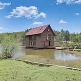 2 Docks + Paddleboard: Lakefront Alabama Retreat!