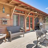 2 Docks + Paddleboard: Lakefront Alabama Retreat!