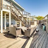 Walk to Poplar Beach: Cozy Coastal Getaway w/ Yard