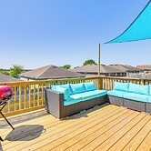 Outdoor Entertaining Space: Family Home in Milton