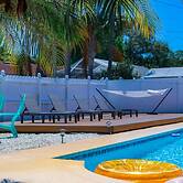 Four Bed Home With Pool Game Room Bar Near Beach