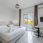 Amazing Studio With Free Parking Golem