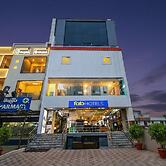 Fabhotel Vk'S Gandimaisamma