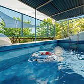 Yeonorang Park Pool Villa in Pohang