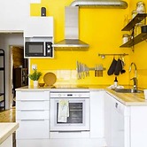 Lovely 1Br Apt. in Calm Neighbourhood