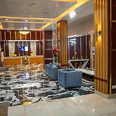 Golden Tulip Crown Prince Hotel