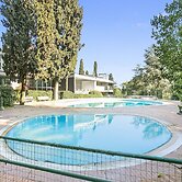 Sonia Home With Shared Pool