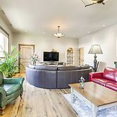 Walkable Apt in Carbondale: 'luxury Artist's Loft'