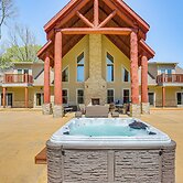 Spacious Group Getaway Near Cumberland River!