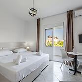 Peaceful Studio With Views Golem