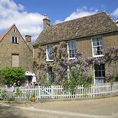 Peacocks Tearoom and Fine B&B
