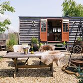 Shepherd's Hut- Hot Tub- Wellness Spa- Wood Burner