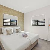 Villa Paradise with pool at mambo beach