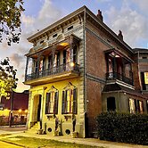 French Quarter Lanaux Mansion B & B