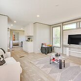 8 Mi to Main Street: Home w/ Yard in Bedford!