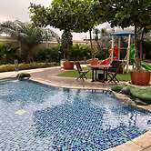 Salute de Madison Park Apartments