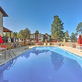 Walk to Dtwn Ruidoso: Mtn-view Condo w/ Pool!