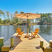 Dock, Sunrooms & Fire Pits: Deltaville Home!
